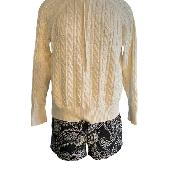 Banana Republic Paisley Print Women's Hampton Shorts - Picture 2 of 3